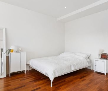 Enviable Lygon Lifestyle - Studio Apartment - Photo 4