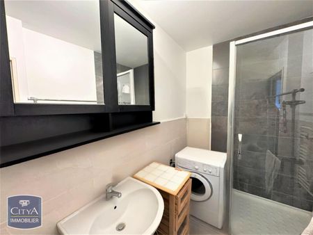 Location Appartement 2 pièces 65m² RONCHIN 59790 - Photo 5