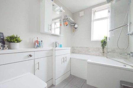 Blackhorse Lane, Croydon, CR0 - Photo 3