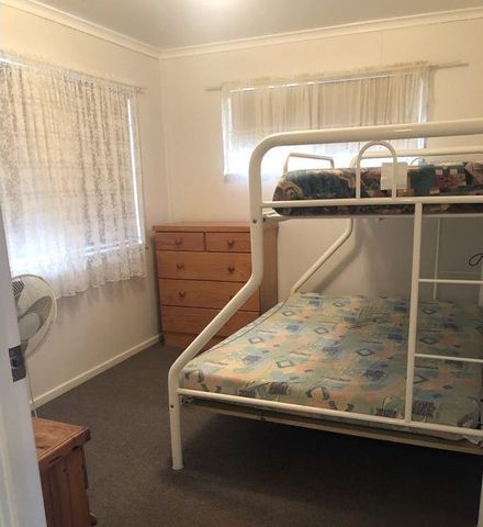 Hassle-Free Living: Fully Furnished Unit for Lease - Photo 3