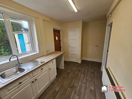 20 Abbots Road, Whiteabbey, Newtownabbey, BT37 9RB - Photo 2