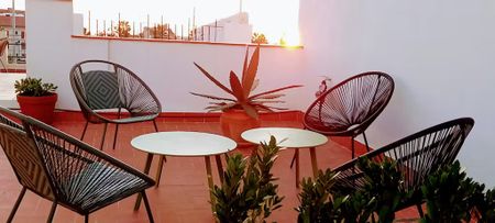 Carrer de la Reina, Valencia, Valencian Community 46011 - Photo 5