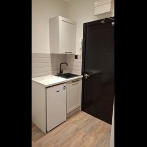 Studio Flat, Donnybrrok Road, SW16 - Photo 2