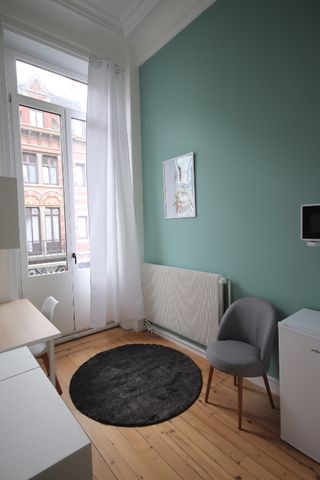 À LOUER – Studio MEUBLÉ de 17 m² en colocation – Rue Jacquemars Giélée – VAUBAN réf 663-2.1 - Photo 3