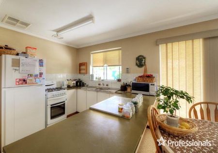 53 Cedar Way, Forrestfield WA 6058 - Photo 5