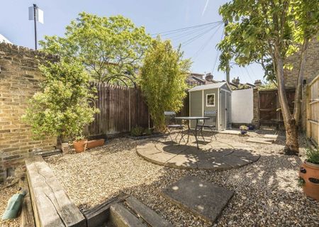 Hambro Road, SW16 6JE, London - Photo 2