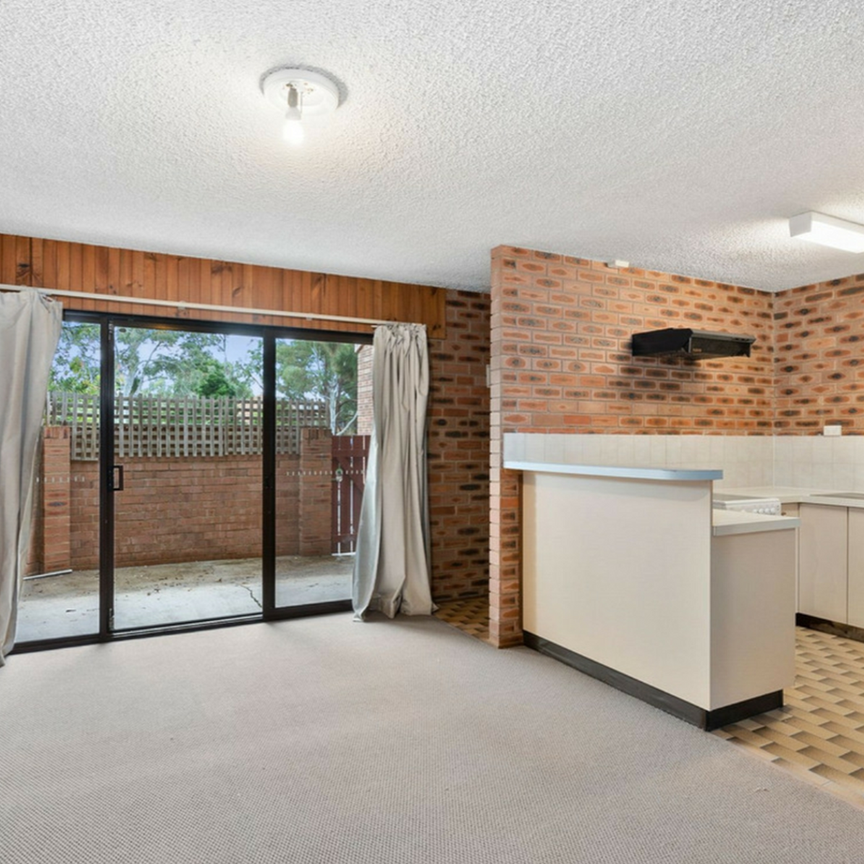 Light-Filled Living in the Heart of Belconnen - Photo 1