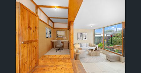 CHARMING FAMILY HOME IN AUBURN!! - Photo 4