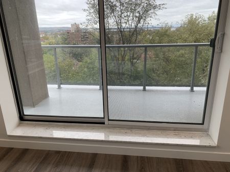 For Lease - 479 Charlton Avenue Unit# 407, Hamilton, Ontario - Photo 2