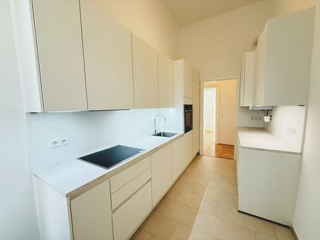 EXKLUSIVER ALTBAU | ERSTBZUG | 4 ZIMMER | | KINDERSPITALGASSE - Photo 3