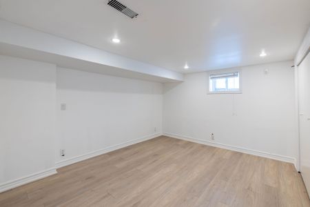 For Lease - 303 East Street, Orillia, Ontario - Photo 2