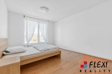 Pronájem moderního bytu 2+kk s balkónem a parkovacím stáním, Moravská Ostrava, ul. F. X. Riepla - Fotografie 4