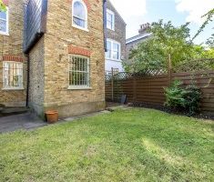 Elms Crescent, London, SW4 - Photo 4