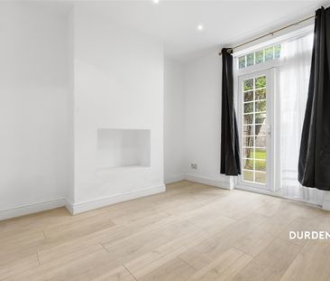 Kingsway, Woodford Green - Photo 2