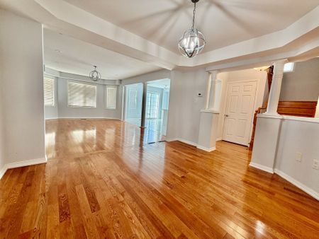 For Lease - 8 Holman Court, Whitby, Ontario - Photo 4