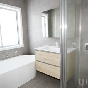 4 Bedroom Ensuite Home In Popular Googong - Photo 2