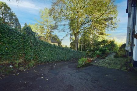 5 bedroom semi-detached house to rent - Photo 2