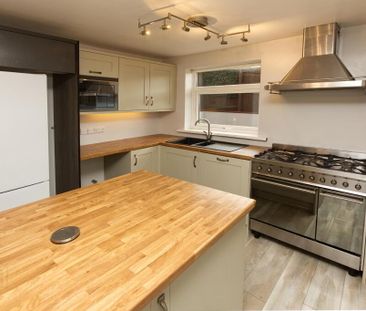 43 Chesterbrook Crescent, Newtownards, BT23 8QZ - Photo 5