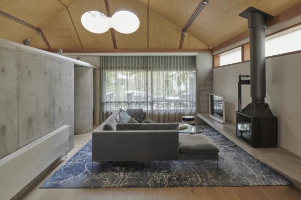 Furnished Architecturally Designed Residence - Photo 1