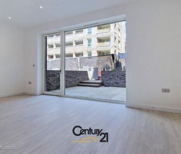 4 bedroom townhouse to rent - Photo 2