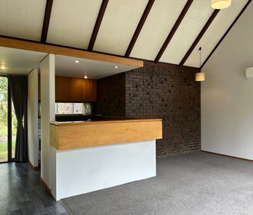 Character 1 bedroom townhouse - Photo 6