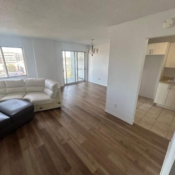 1 CH - 1 SDB - Côte Saint-Luc - $1,695 /mo - Photo 1