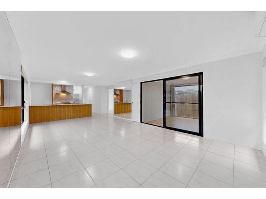 Zenith Place, Pallara - Photo 1