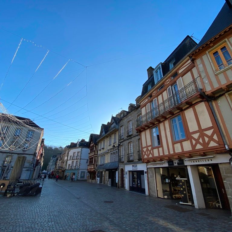 A LOUER – Appartement T3, AU COEUR du Centre Ville de Quimper, 76 m² avec deux Chambres ! - Photo 1