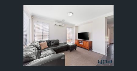 Charming Double-Story Home in Prime Family Location!! - Photo 2