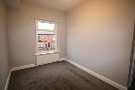 4 bedroom terraced house to rent - Photo 5