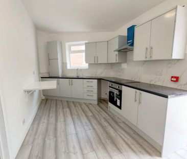 4 bedroom house share to rent - Photo 3