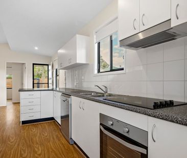 Lovely 2 Bedroom Granny Flat - Private and Modern - Photo 3