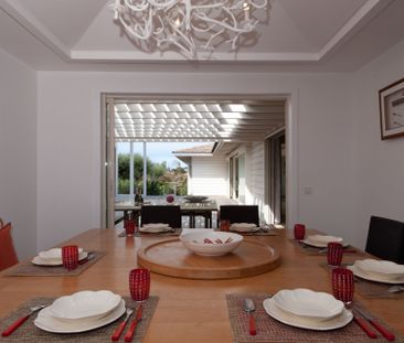 Rental Villa Bonifacio 8 Rooms 650 m² - Photo 4