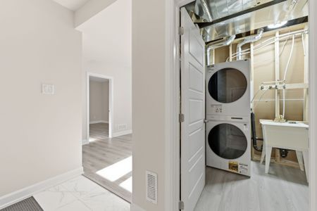 For Lease - 357 Peninsula Road, Barrhaven, Ontario - Photo 3