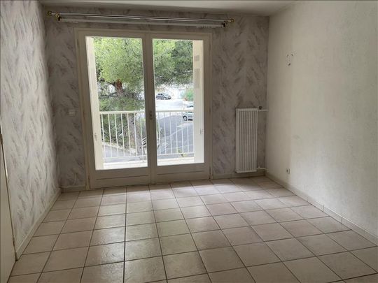 4 pièces - 80 m² - 2ème étage - Colocation non autorisée - Photo 1