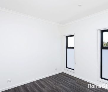 2/183b Purinuan Road, Reservoir, VIC 3073 - Photo 3