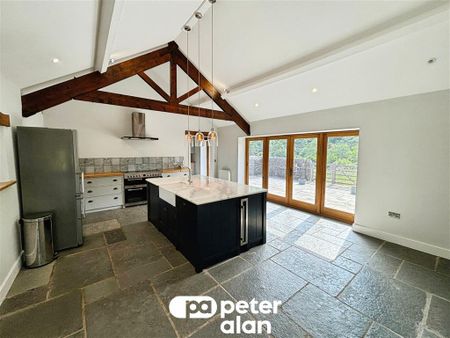 4 bedroom barn conversion to rent - Photo 3