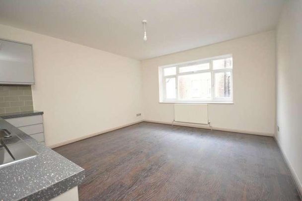 Endcliffe Apartments, Lewis Crsnt, Margate, Ctp, CT9 - Photo 1