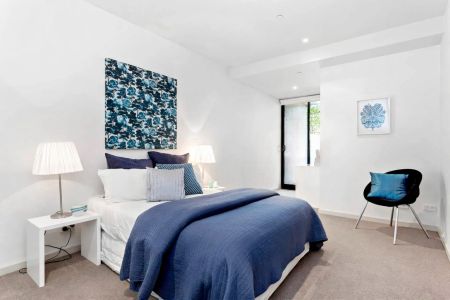 Stunning oversized apartment in a peaceful pocket of Richmond! - Photo 4