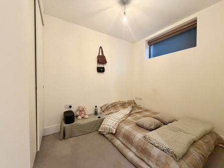 15 Burton Place, Manchester, M15 4LR - Photo 5