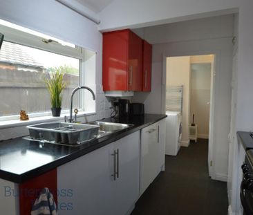 3 bedroom terraced house to rent - Photo 4