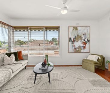 Private & low-maintenance lifestyle - Photo 1