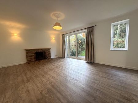 5 bedroom detached house to rent - Photo 4