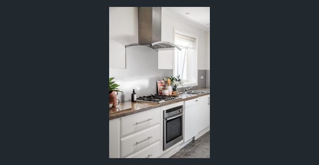 Bright and Welcoming Home in a Prime Mentone Location - Photo 1