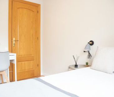 Carrer d'Aragó, Barcelona, Catalonia 08009 - Photo 4