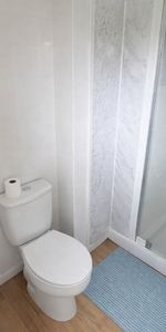 1 Bed Flat, Prince Road, SE25 - Photo 4