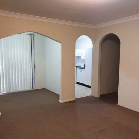 Modern 2-Bedroom Unit in North Parramatta - Photo 3