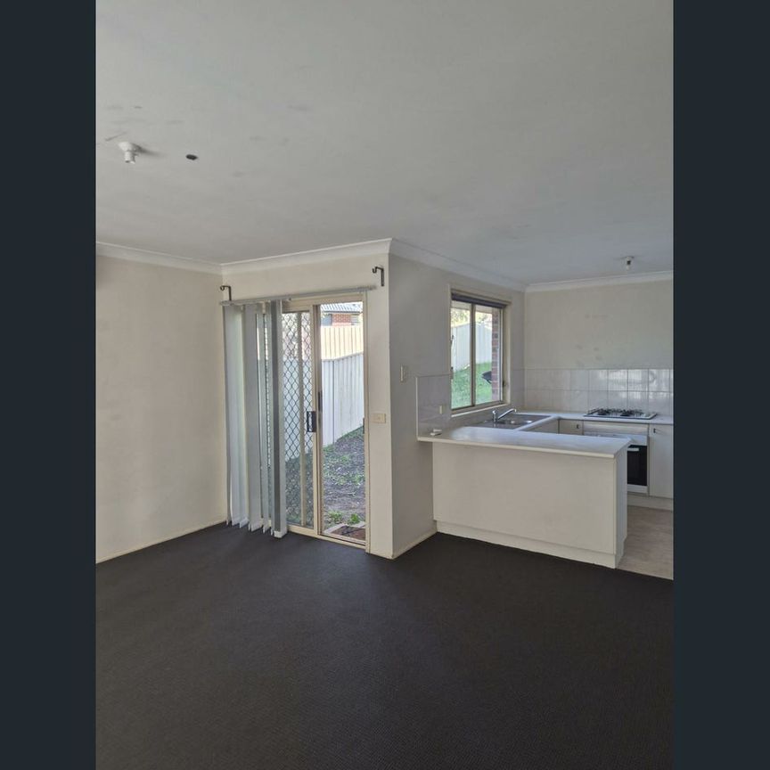 Family Home on a Quiet Street! - Photo 1