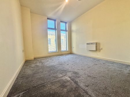 Leeds Road, Bradford - Photo 2