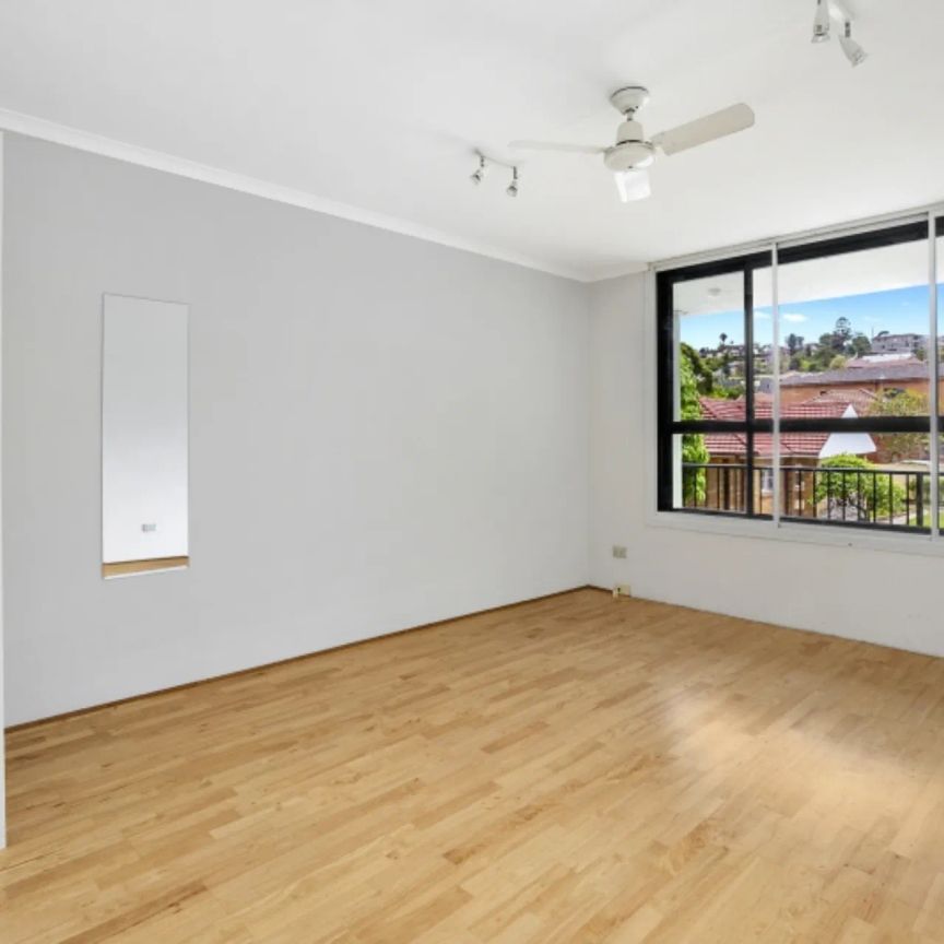 3/12 Regina Avenue, Brookvale. - Photo 1